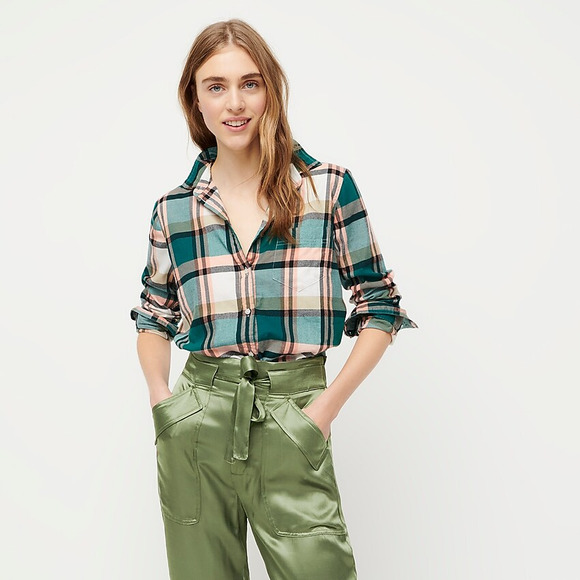 J. Crew Classic Fit Boy Shirt in Pacey Plaid Size 0 Green Pink White Button Down